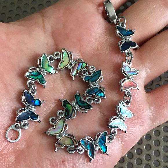 🖤New Abalone shell butterfly 🦋 charms 8.25” bracelet - Picture 1 of 11